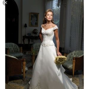 Casablanca wedding dress